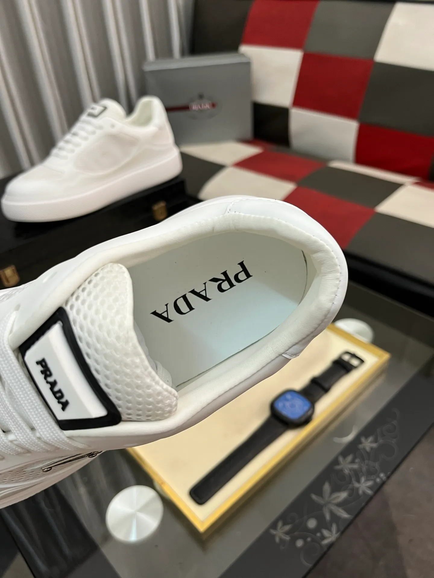 Men's shoes 💰580⌚️⌚️【PRADA】Prada - high-end quality original order 🔍🔍🔍 casual sports shoes - upper: imported 🔝 Napa calfskin, pebbled calfskin, branded glue hollow mesh canvas, shoe body sewn with branded metal fasteners - lining: water-dyed cowhide - outsole: ultra-light TPU foam rubber; two-color molded outsole -Ultra-high quality control, fine workmanship, highlighting (high-end, nobility, class) -Size: 38-445️⃣colors available